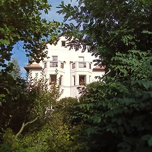Gasthuis Baron Schoeneck, Karlsbad